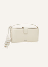 Load image into Gallery viewer, Apolonia bag in cream leather with flower charm