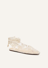 Load image into Gallery viewer, AW25 BALLET FLATS LACE WHITE
