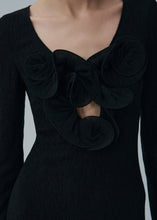 Load image into Gallery viewer, Shirred flower decollete midi dress in black
