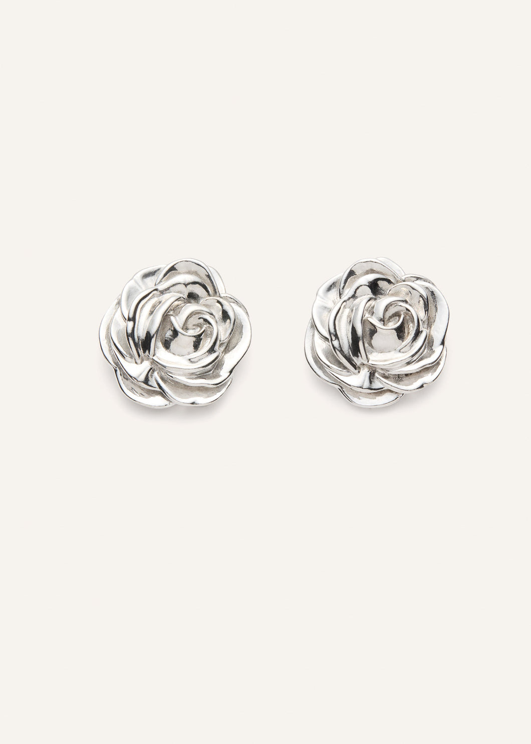 PF25 EARRINGS 01 RHODIUM