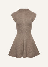 Load image into Gallery viewer, PF25 KNITWEAR 03 DRESS BEIGE
