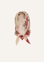 Load image into Gallery viewer, RE25 SCARF 02 BEIGE PRINT
