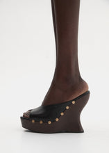 Load image into Gallery viewer, Leather wedge mules in black
