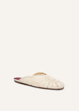 Load image into Gallery viewer, SS25 MULE FLATS CROCHET
