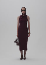 Load and play video in Gallery viewer, RE25 DRESS 20 BORDEAUX
