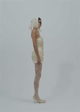 Load and play video in Gallery viewer, PF25 DRESS 27 CREAM DOTS
